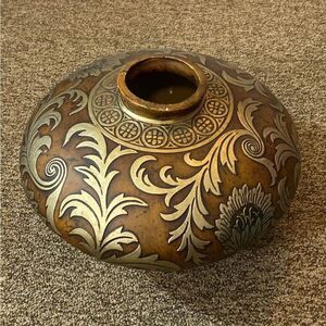 VTG, Embellishment Asian Pottery Elegant Silver and Brown Ceramic Art Vase Larg